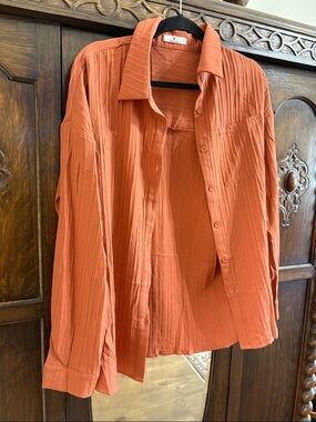 !it jeans Rust Orange Button-Up Blouse